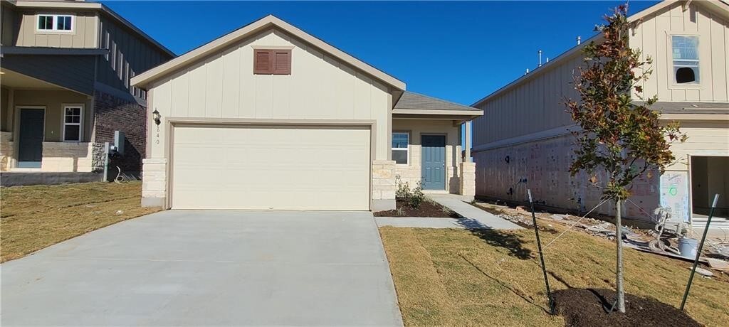 Property Photo:  640 Pepperbark Loop  TX 78610 