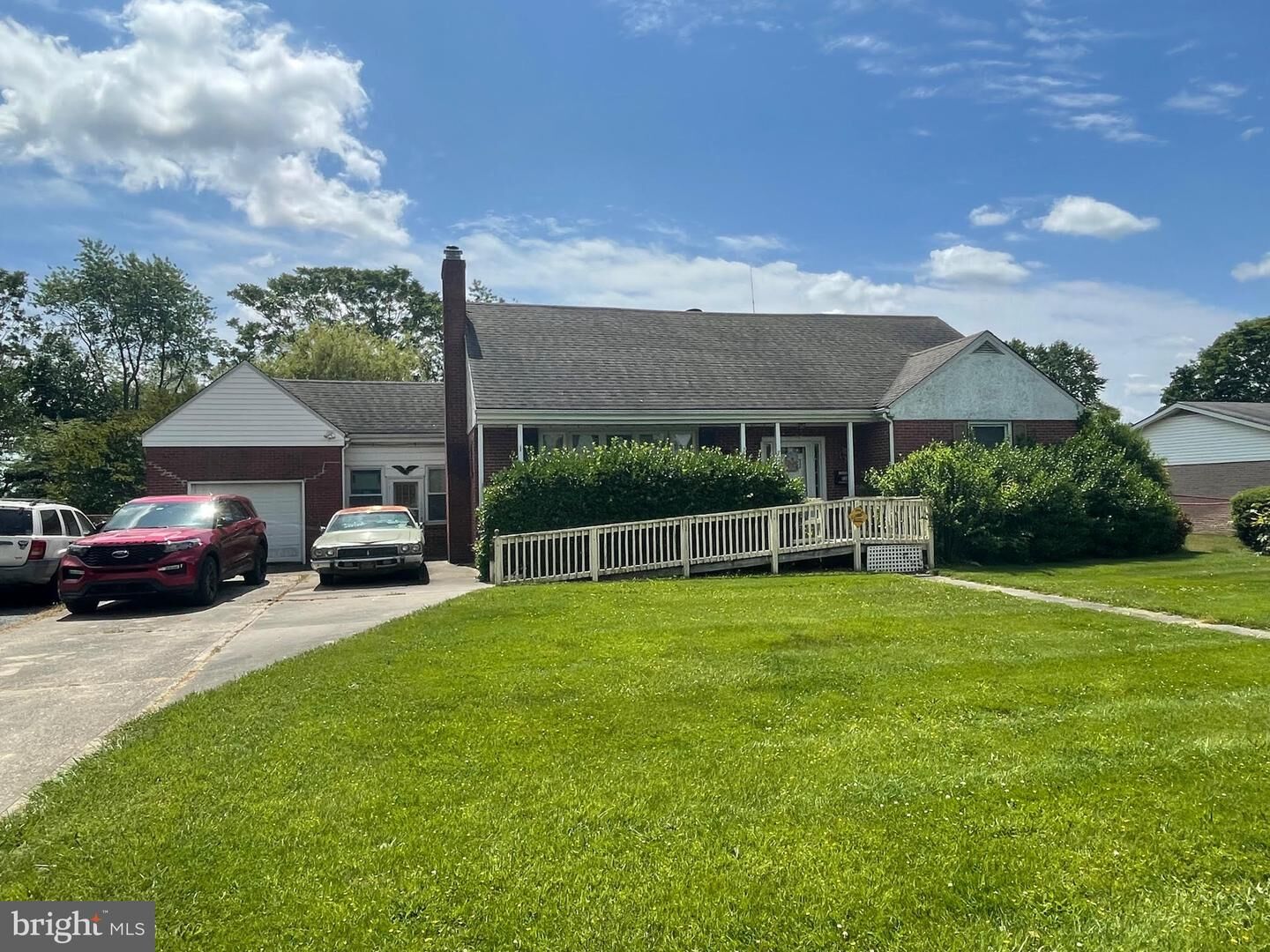 Property Photo: 728 E Loockerman Street DE 19901