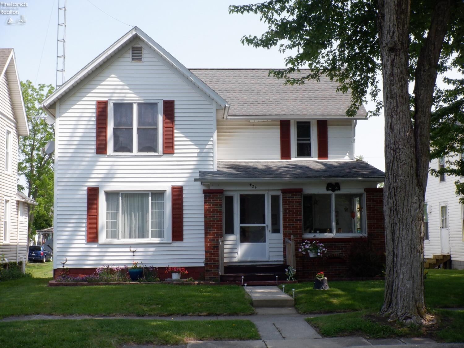 Property Photo:  424 W Maple Street  OH 44890 