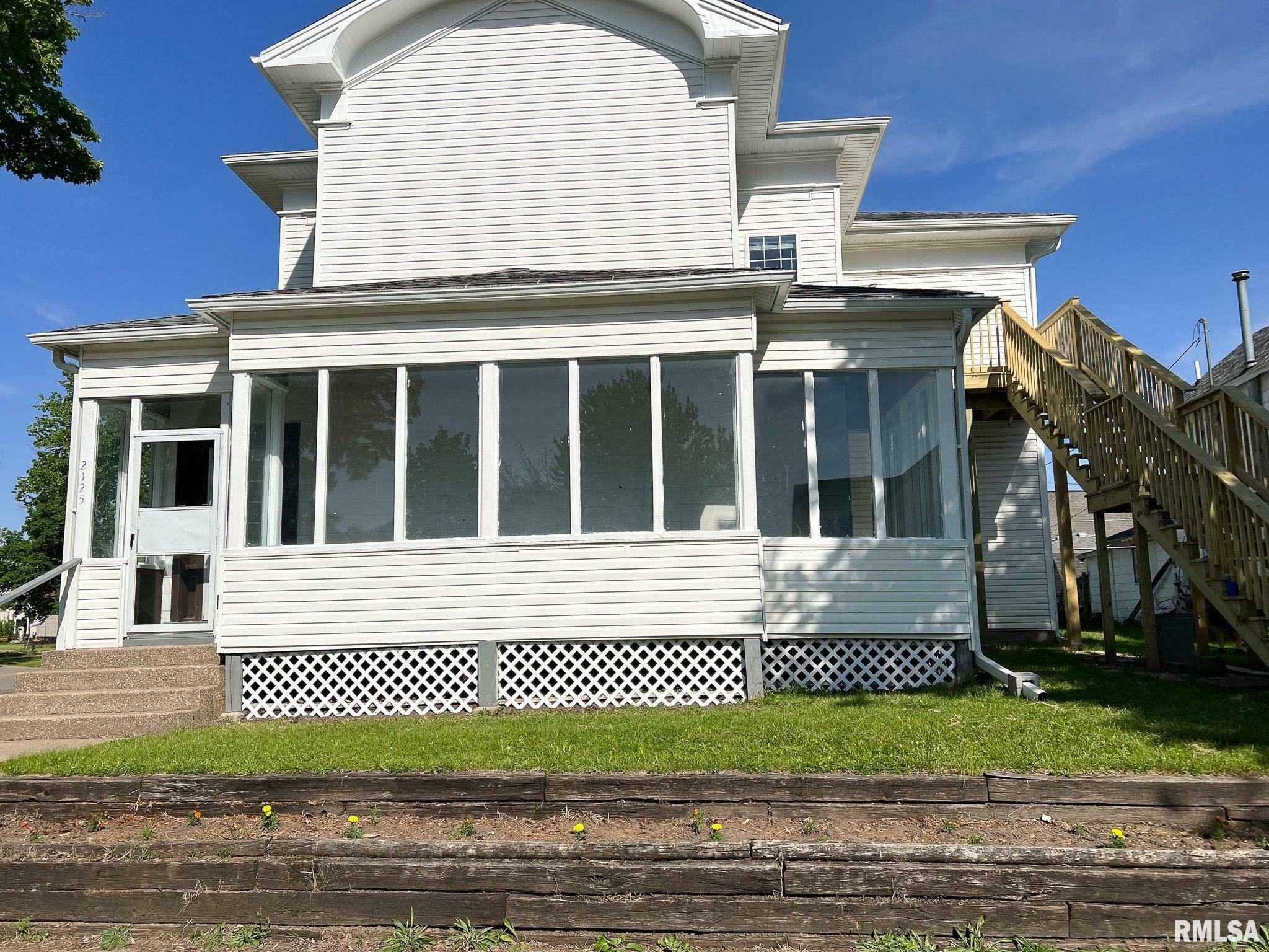 Property Photo:  2125 Pershing Boulevard  IA 52732 