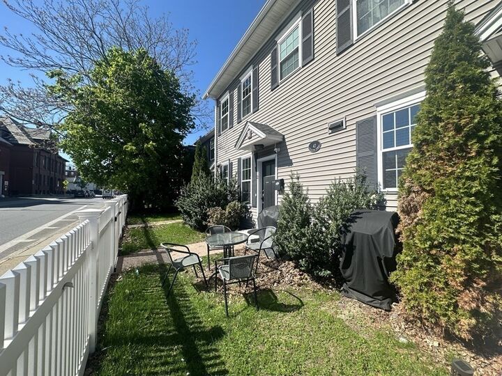 Property Photo:  42 Lexington St 2  MA 02452 