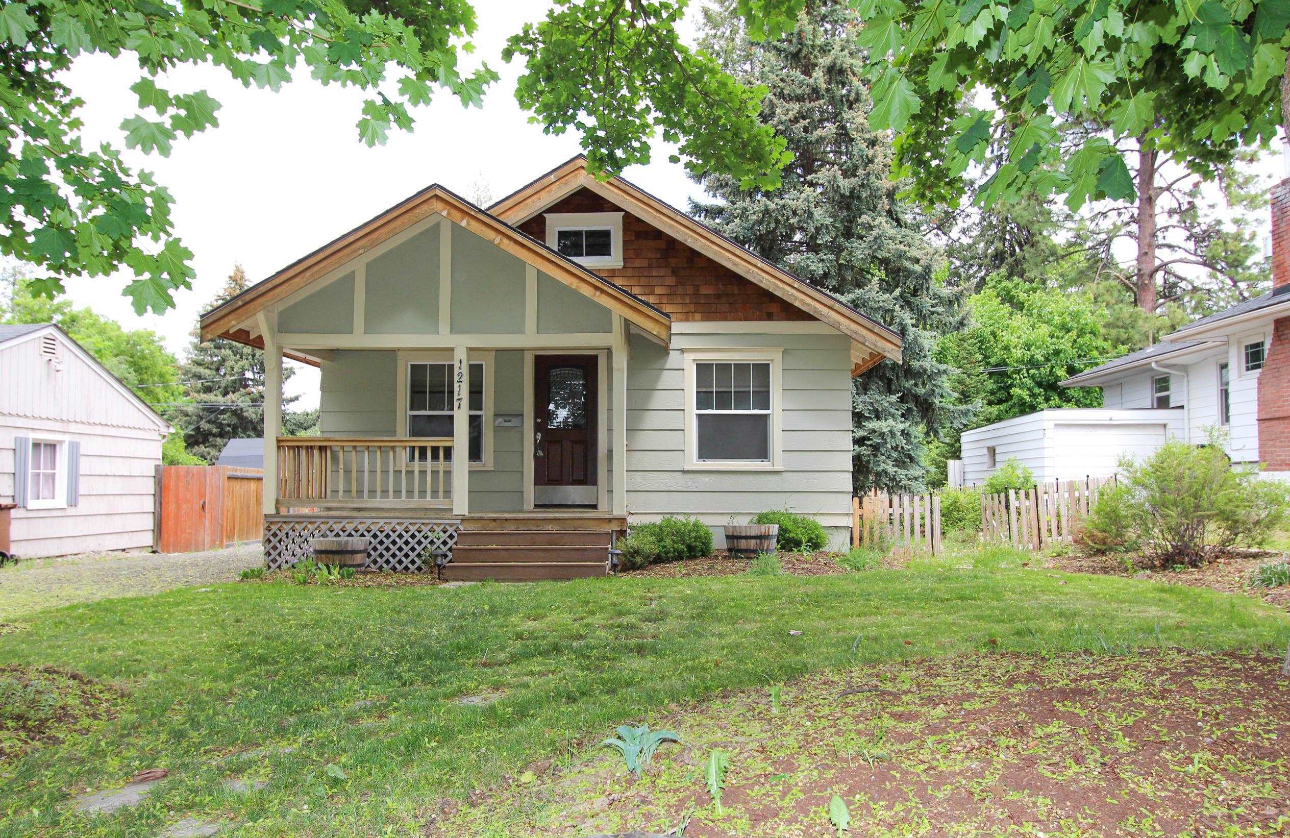Property Photo: 1217 E 33rd Ave WA 99203-3137