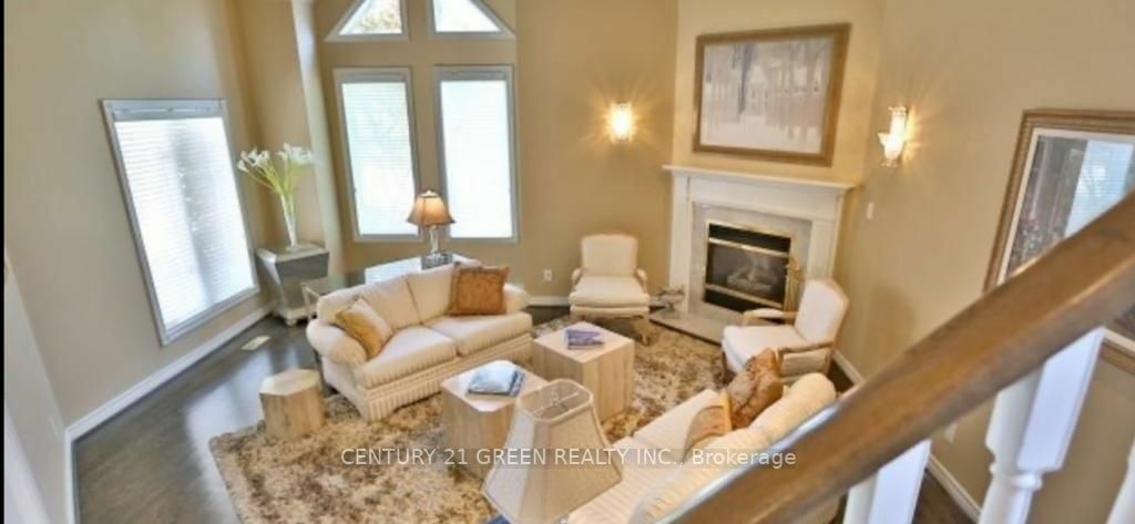 Property Photo:  5095 Forest Hill Dr  ON L5M 5A2 