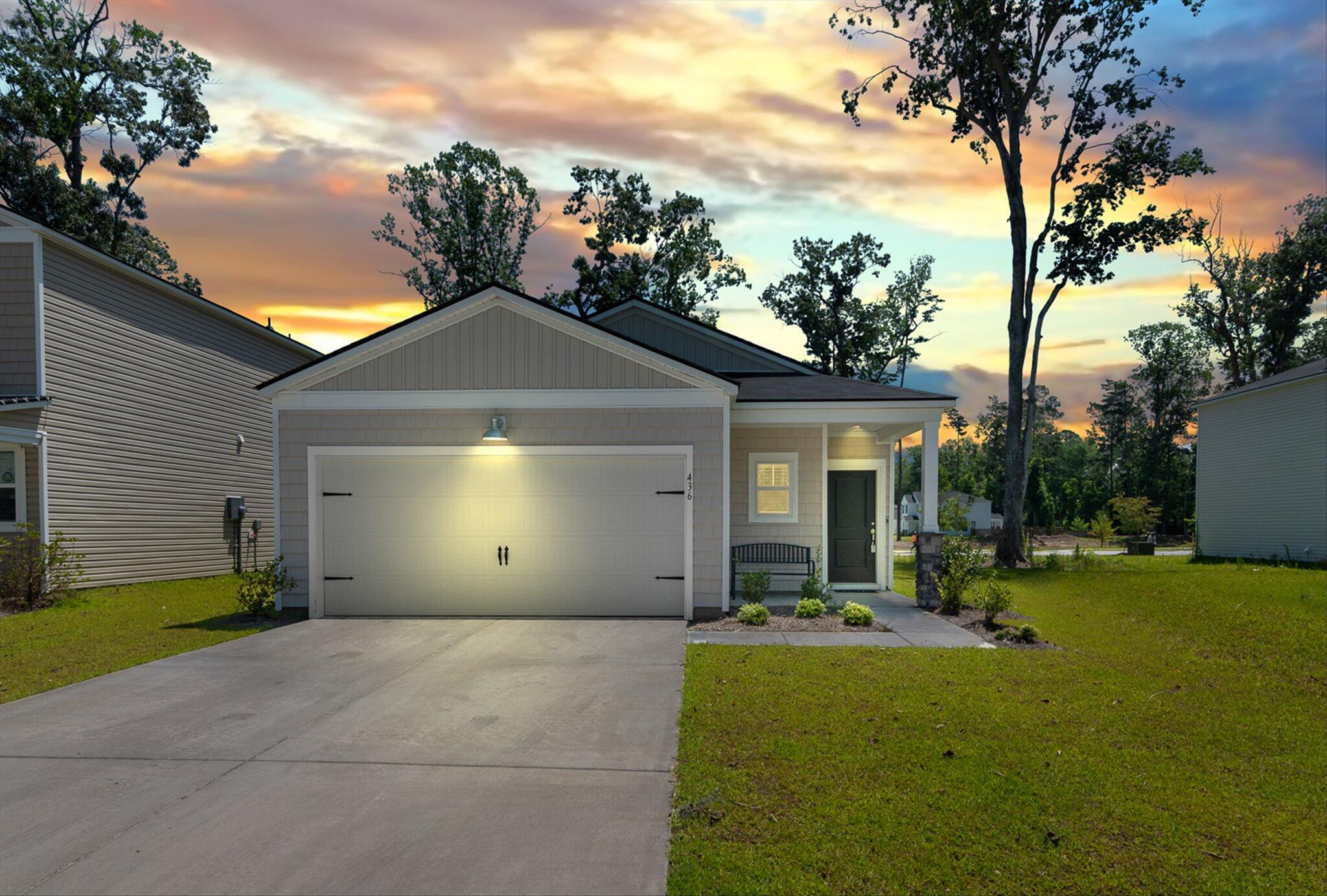 Property Photo:  436 Minim Street  SC 29414 