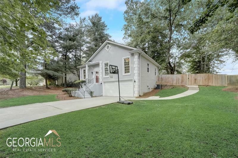 Property Photo: 1950 Furlong Run GA 30043