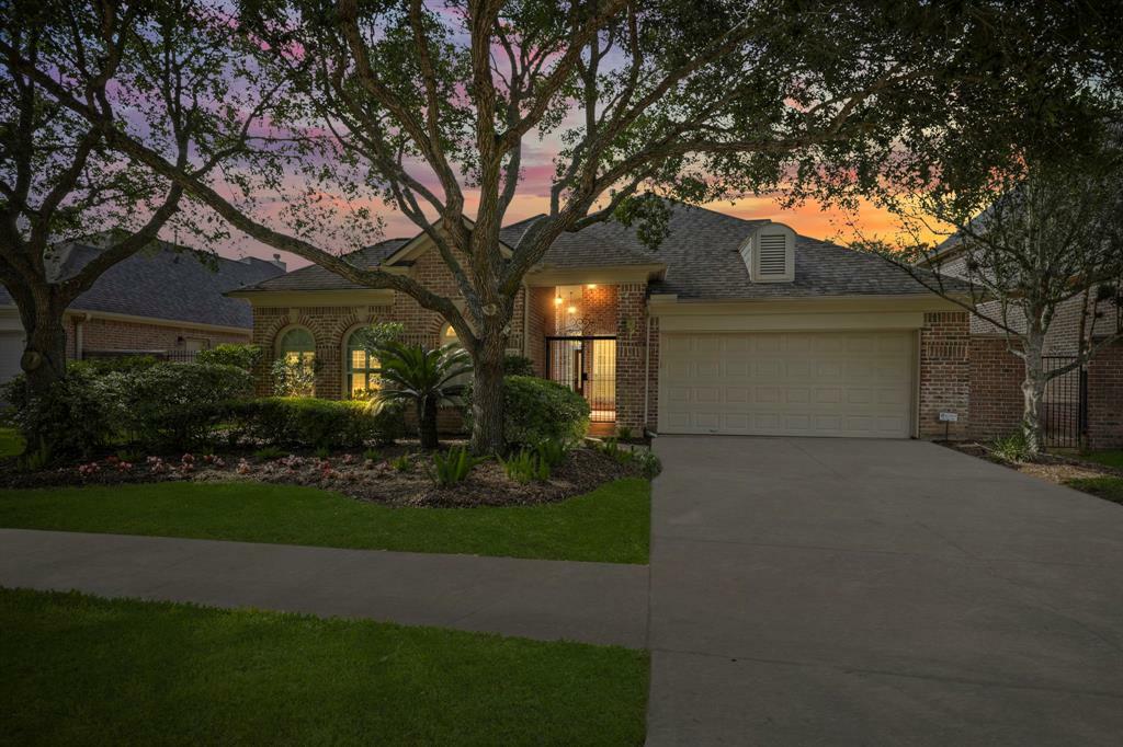 Property Photo: 9815 McMahon Court TX 77459