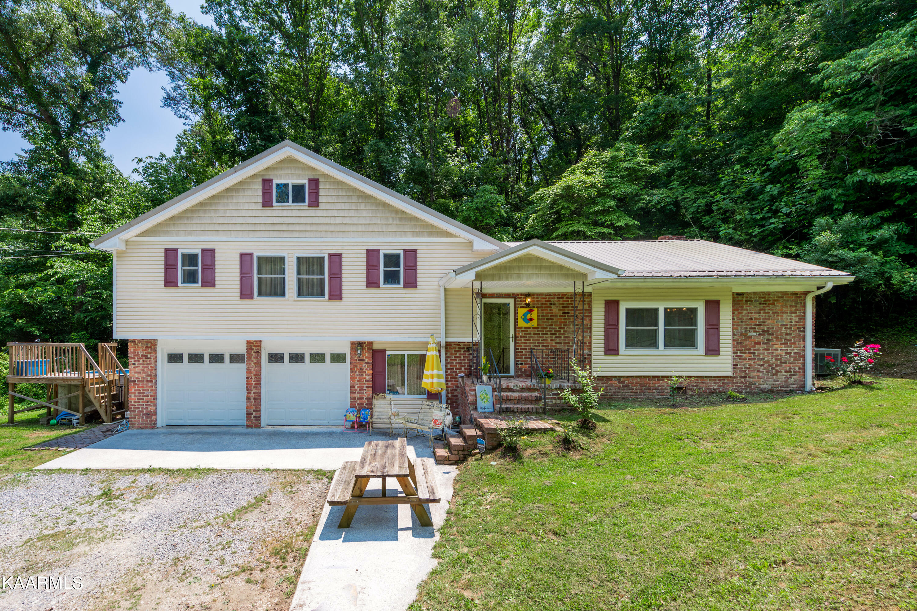 Property Photo:  1281 Huger St  TN 37762 