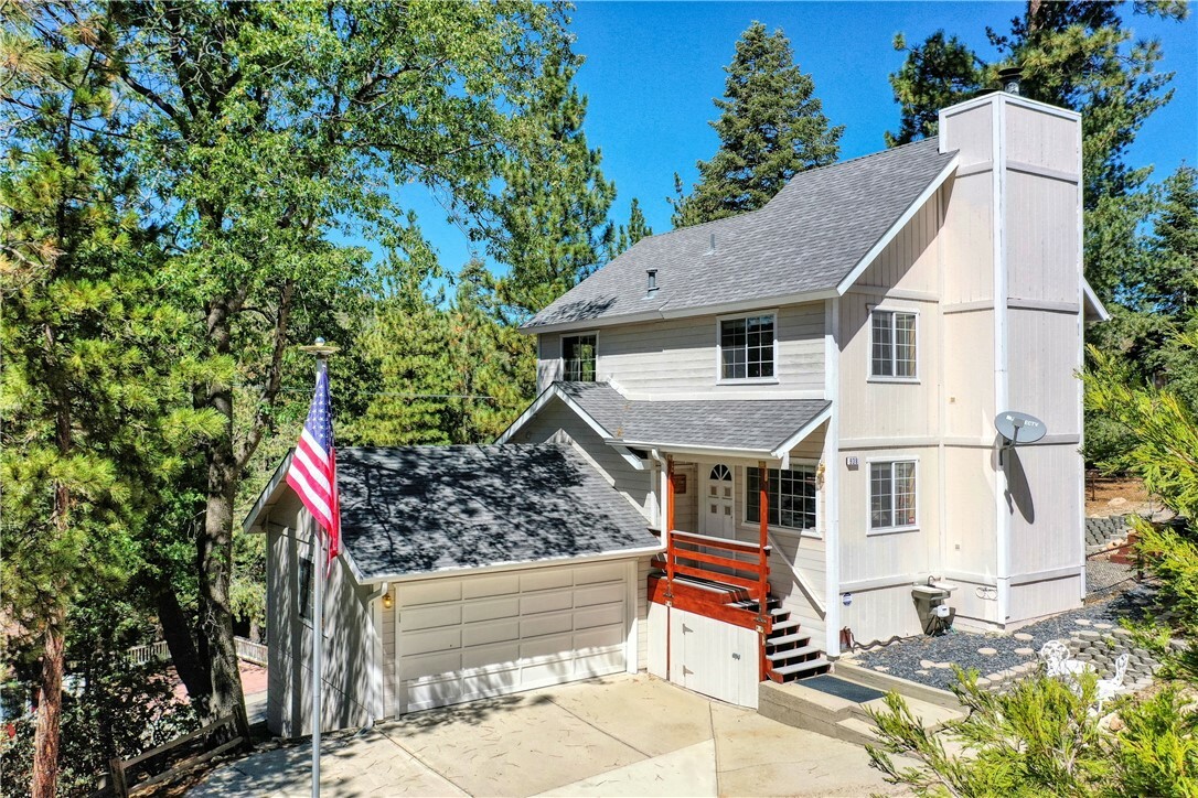 938 Sandalwood Drive  Lake Arrowhead CA 92352 photo