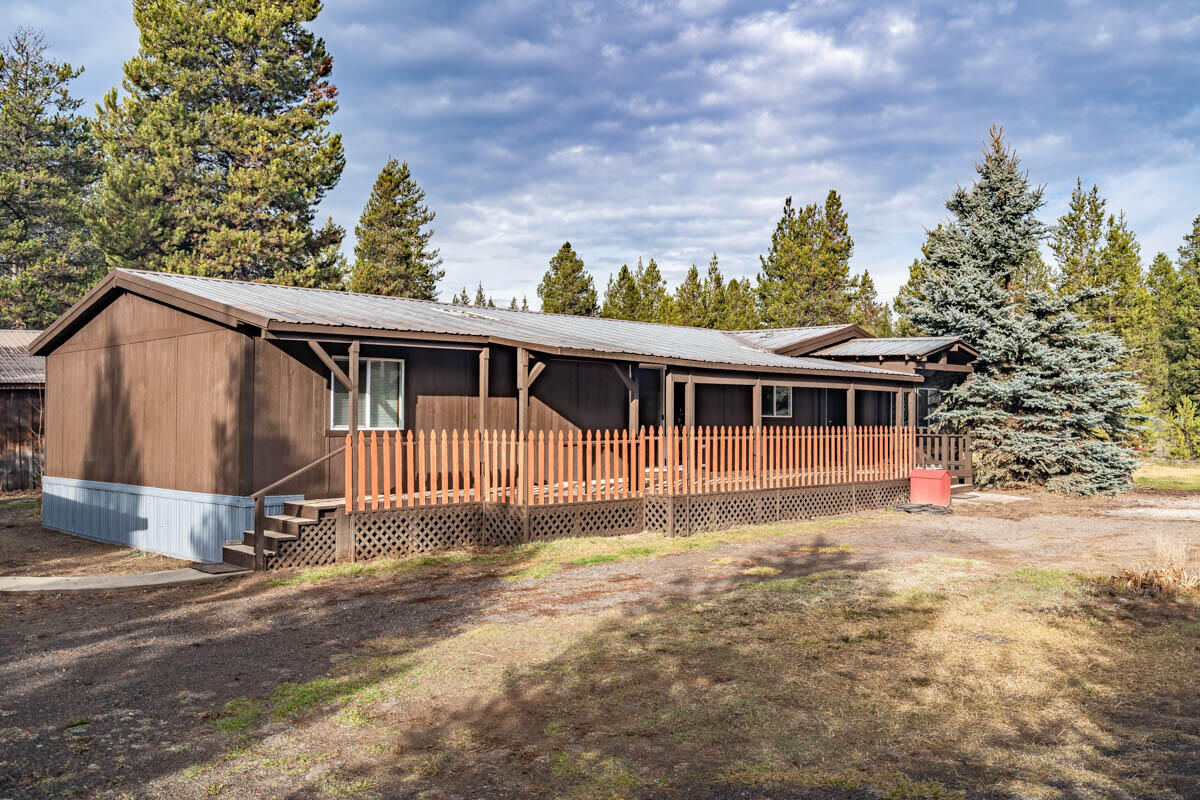 Property Photo:  16173 Pine Drop Lane  OR 97739 