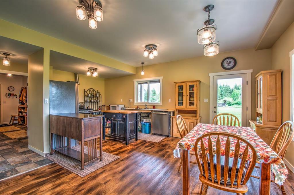 Property Photo: 3991 Hullcar Road BC V0E1B4