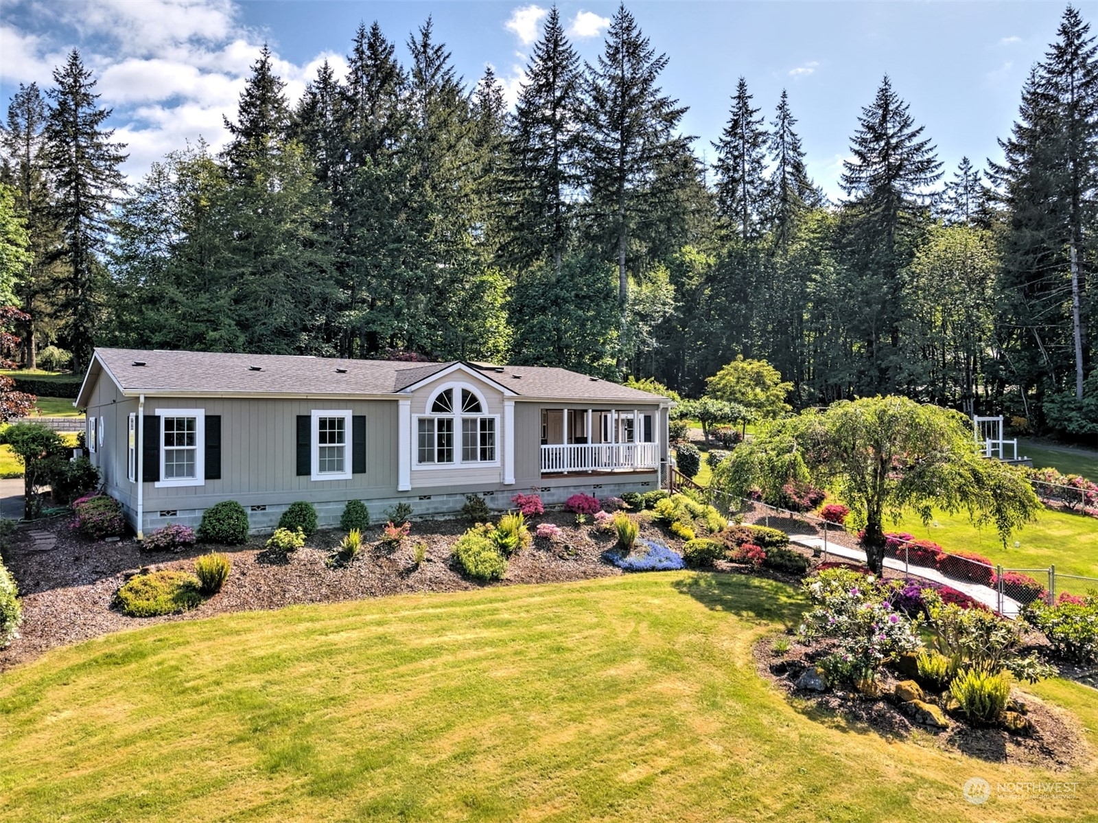 Property Photo:  221 SE Mallard Beach Lane  WA 98584 