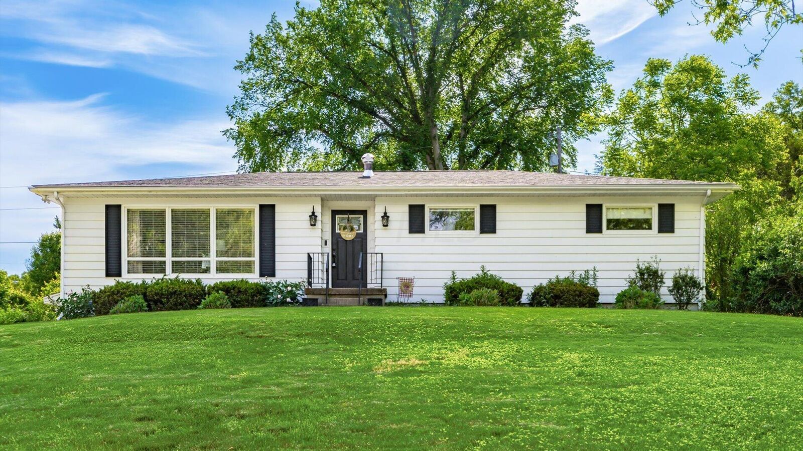 Property Photo: 3088 Venture Lane OH 43701