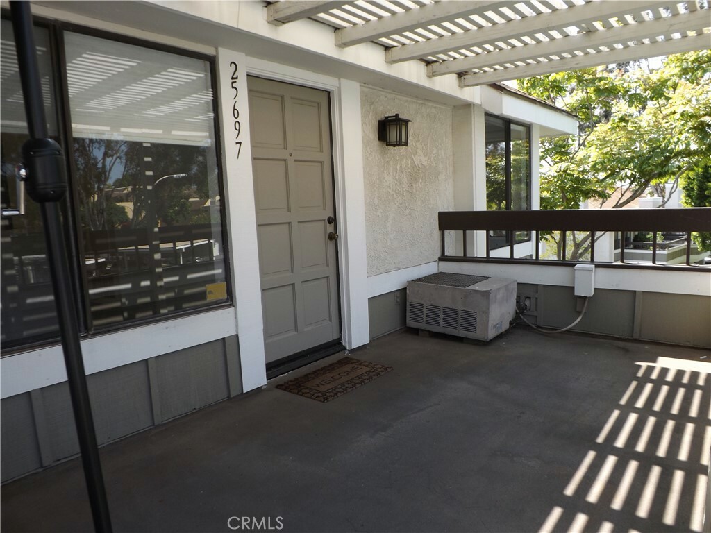 Property Photo:  25697 Sycamore Pointe 3E  CA 92630 