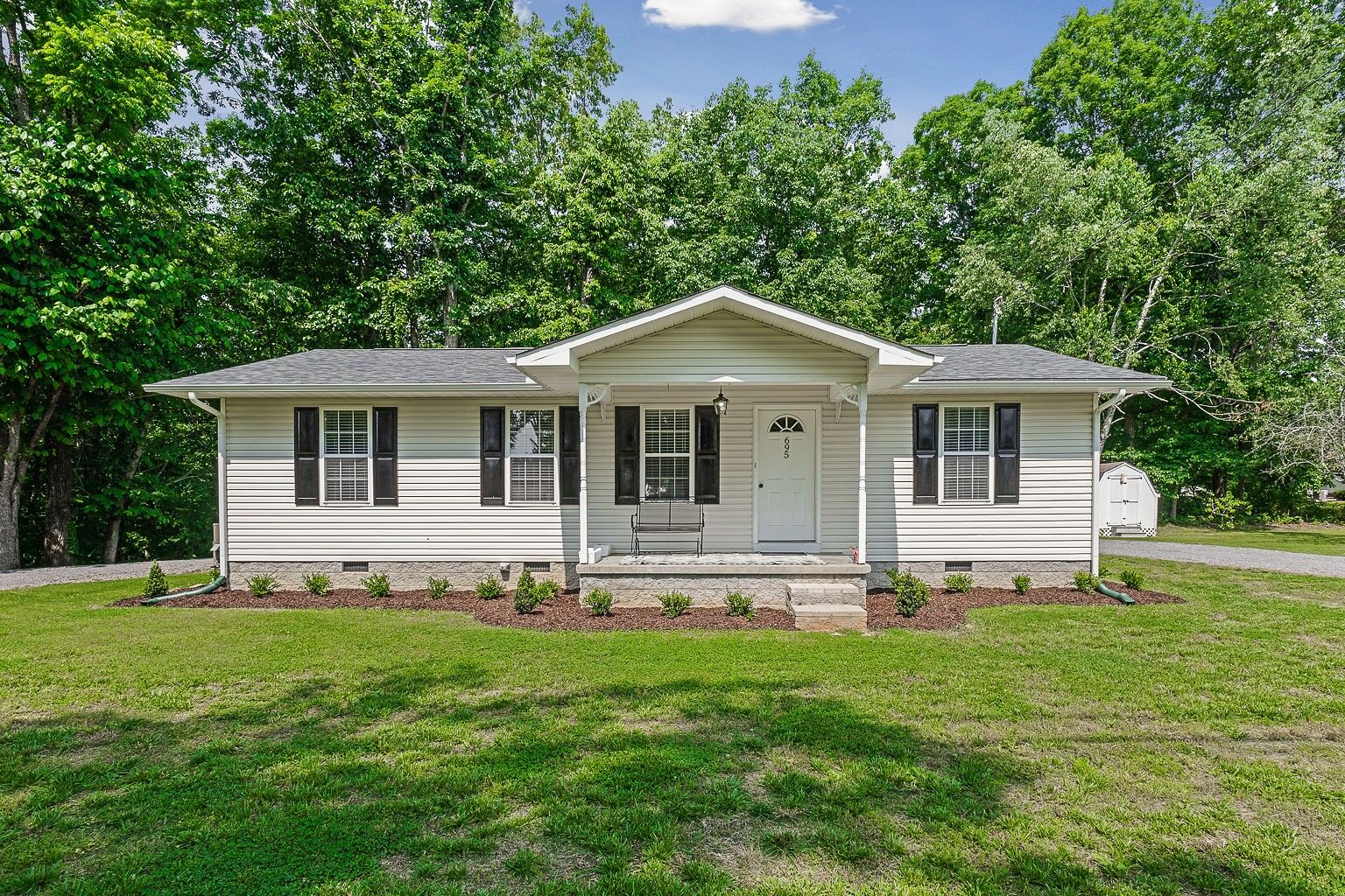 Property Photo:  695 Hurricane Ridge Rd  TN 37166 