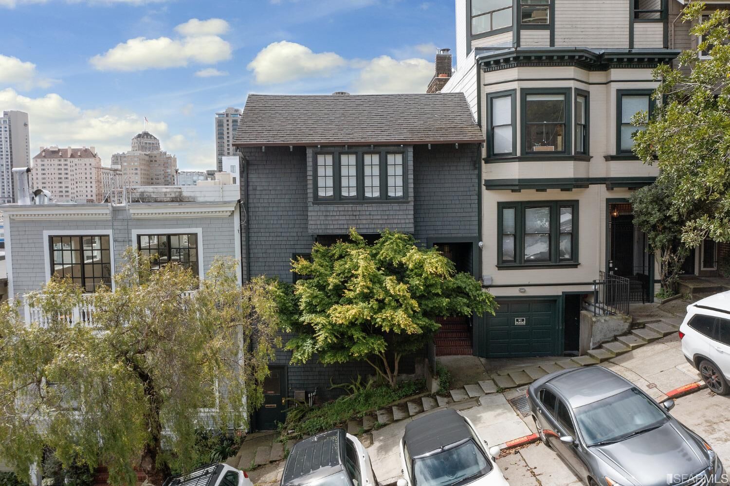 Property Photo:  1027 Broadway Street  CA 94133 