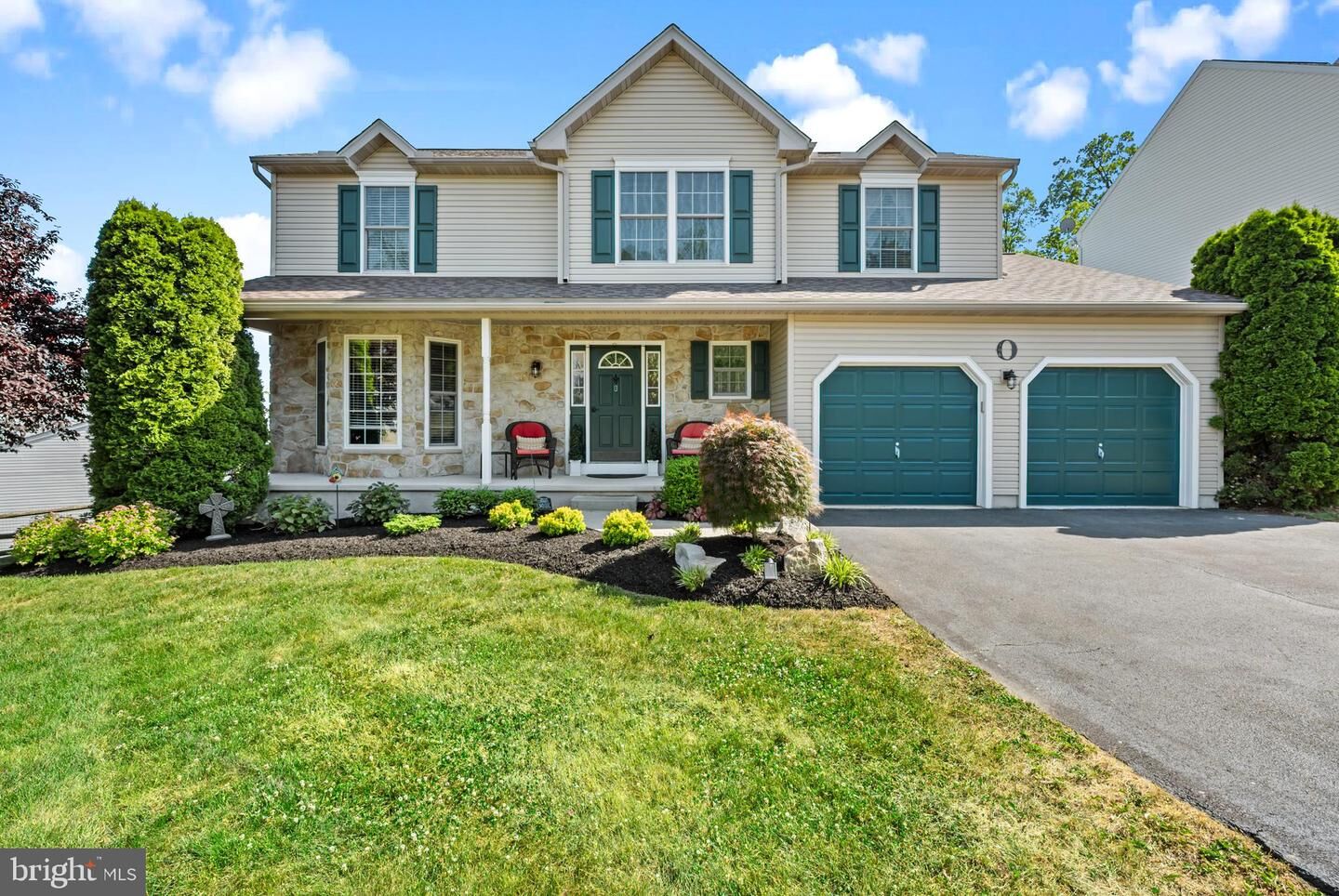 Property Photo:  306 Woodbridge Lane  PA 19518 