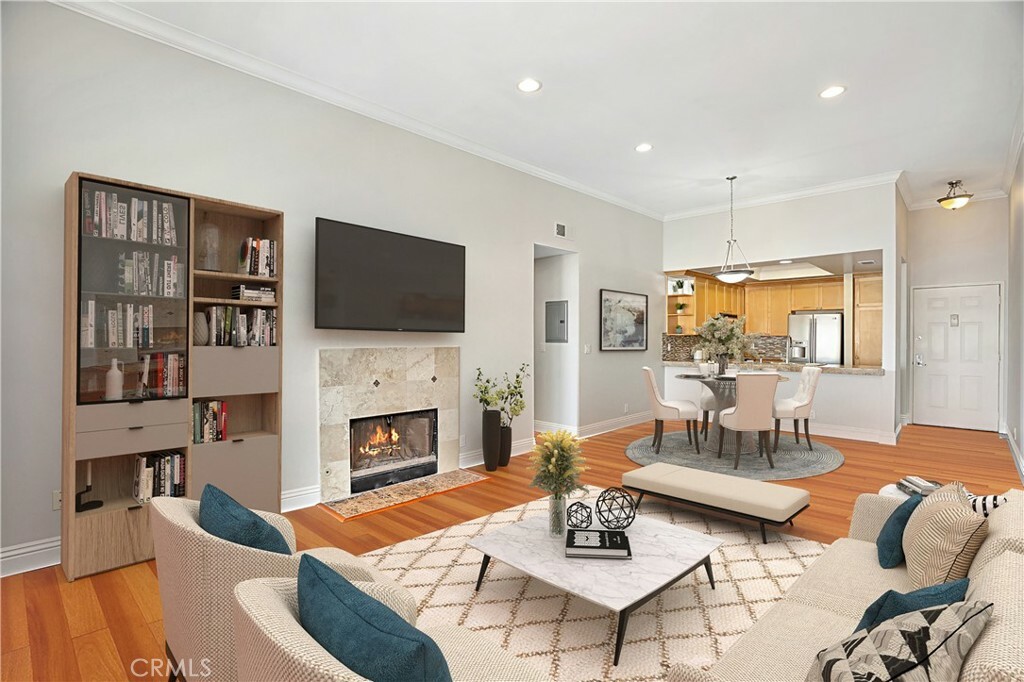 Property Photo:  12621 Washington Place 303  CA 90066 