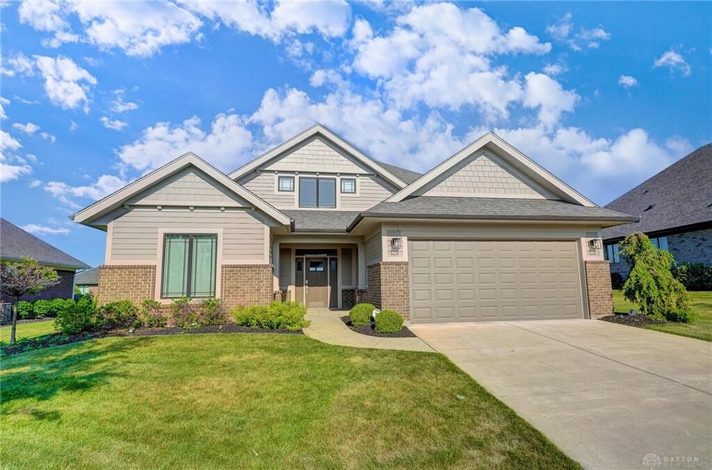 Property Photo:  1381 Highland Lane  OH 45385 