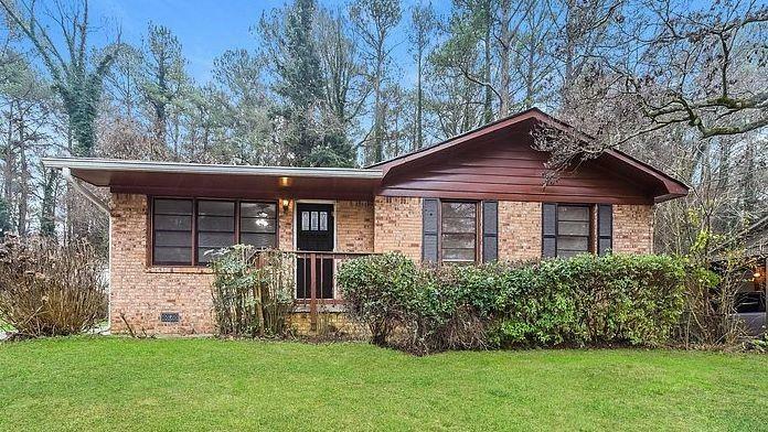 Property Photo:  1017 Eisenhower Road SE  GA 30354 