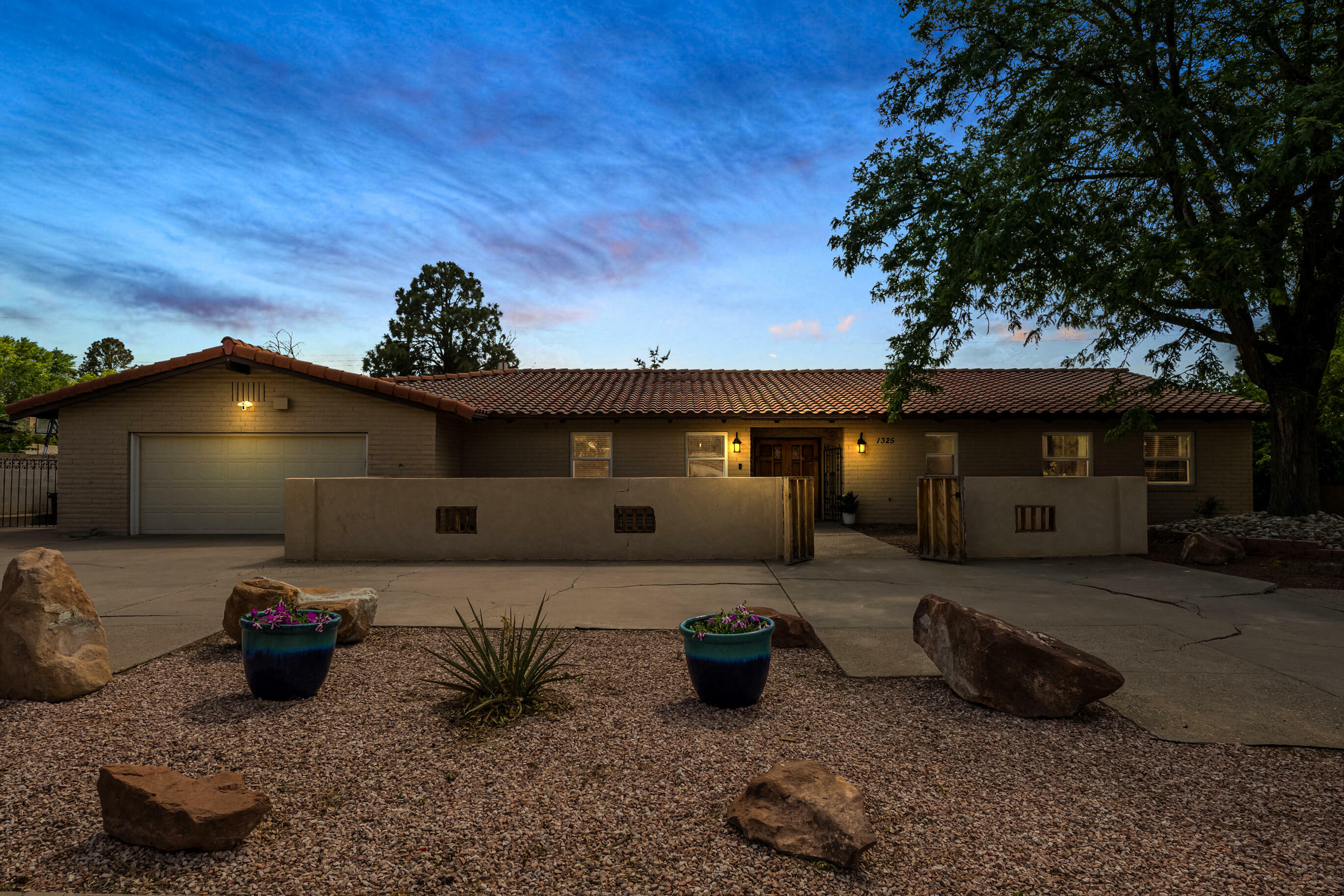 Property Photo:  1325 Hertz Drive SE  NM 87108 