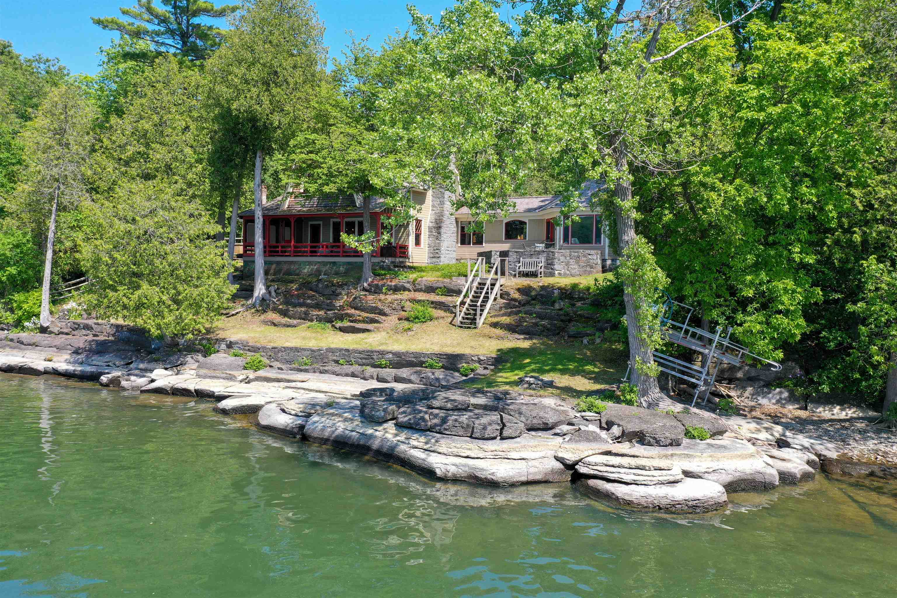 Property Photo:  304 Thendara Road  VT 05491 