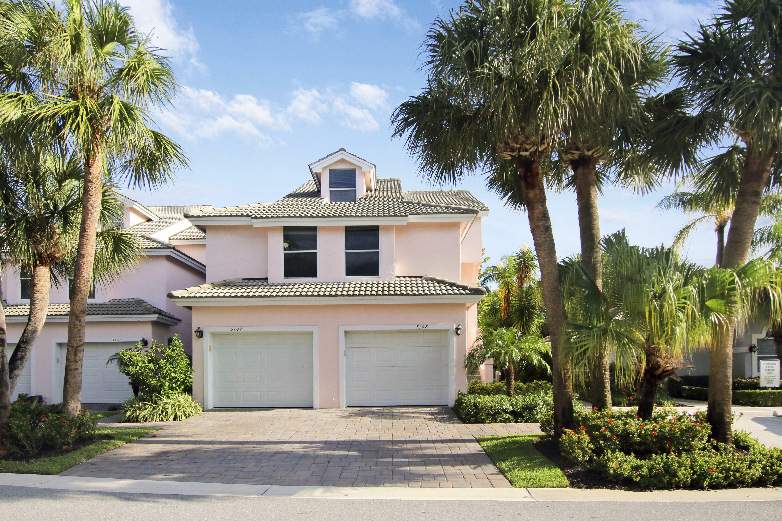 Property Photo:  3108 Fairway Drive N  FL 33477 