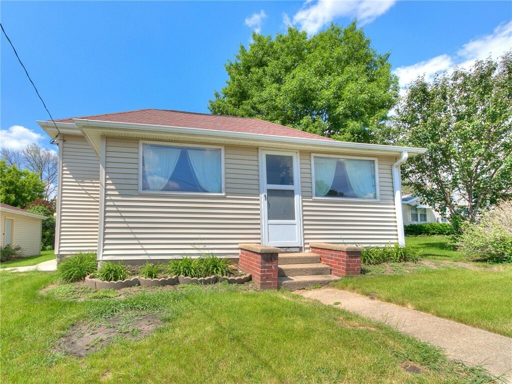 Property Photo: 615 5th Street IA 50161