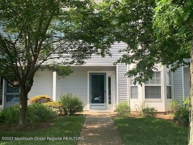 414 Hampton Court  Manalapan NJ 07726 photo