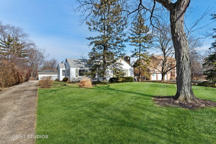 1540 Longvalley Road  Glenview IL 60025 photo