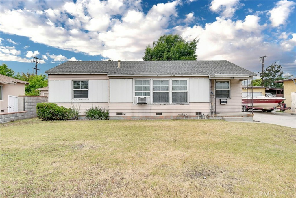 Property Photo: 1054 Hollowell Street CA 91762