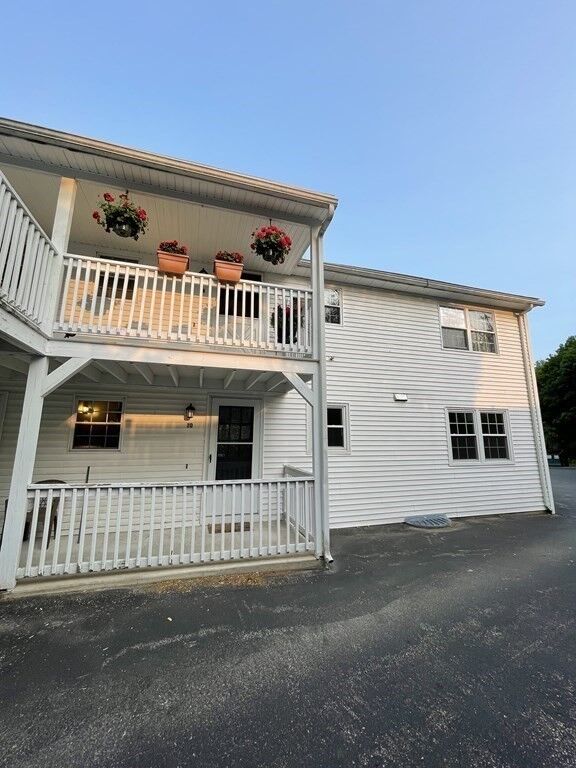 Property Photo: 6 Wysocki Drive 20 MA 01571