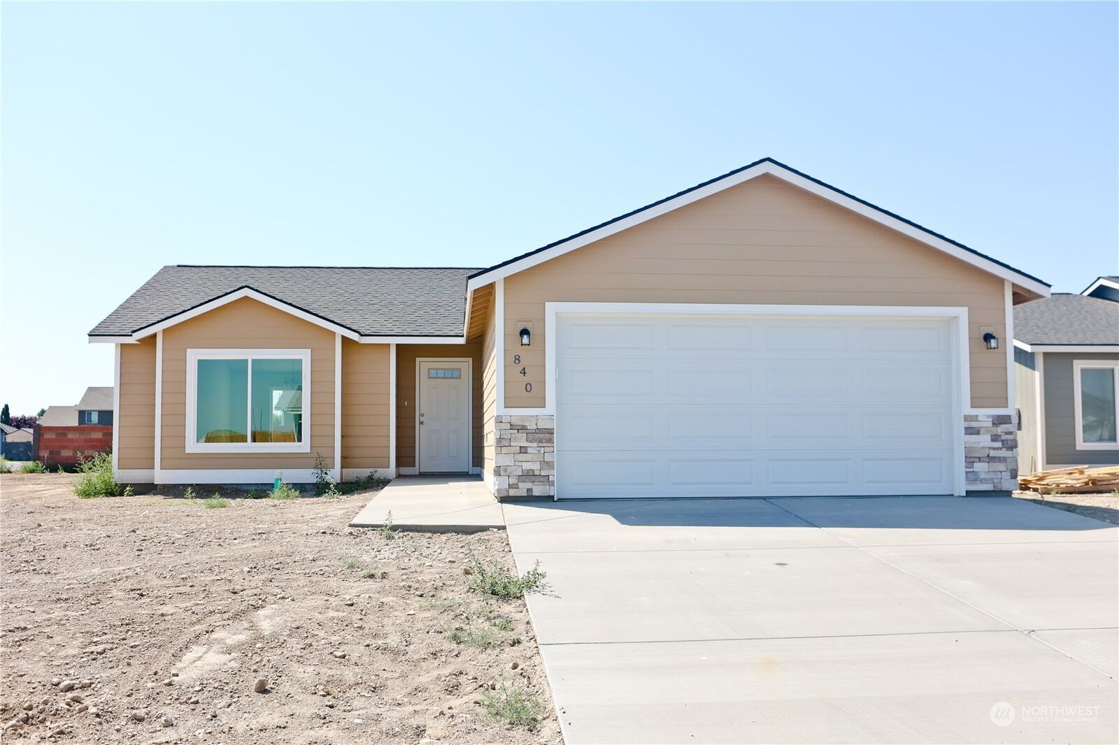 Property Photo:  912 Cascade Street  WA 99344 