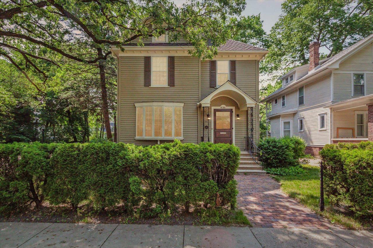 Property Photo:  836 Church Street  WI 53511 