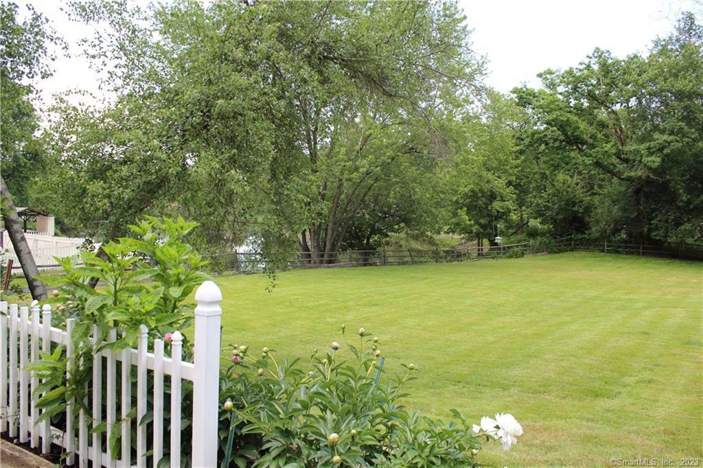 Property Photo:  384 Greens Farms Road  CT 06880 