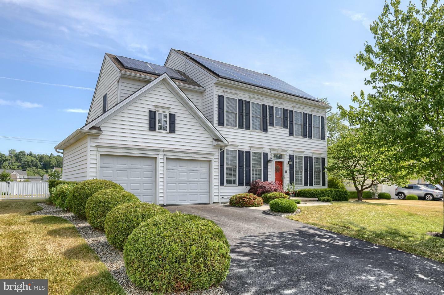 7207 Royal Oak Drive  Harrisburg PA 17112 photo