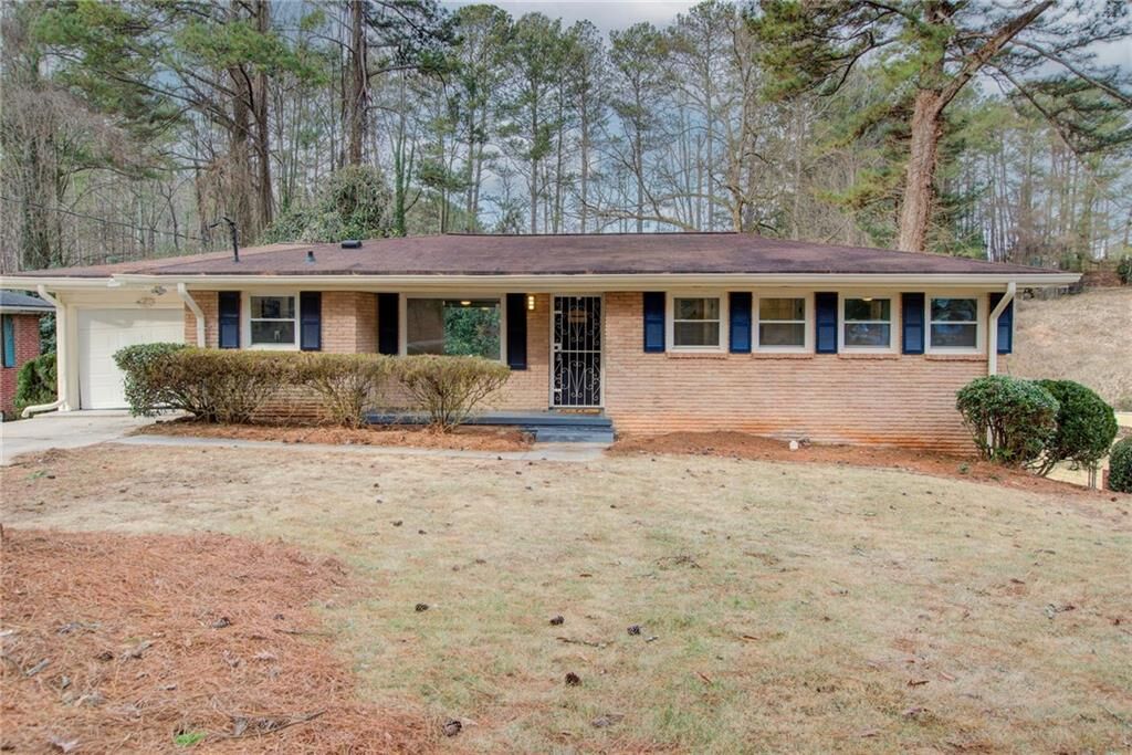 Property Photo:  628 Skipper Drive NW  GA 30318 