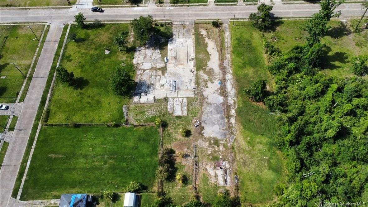 Property Photo: 2402 Moeling Street LA 70601