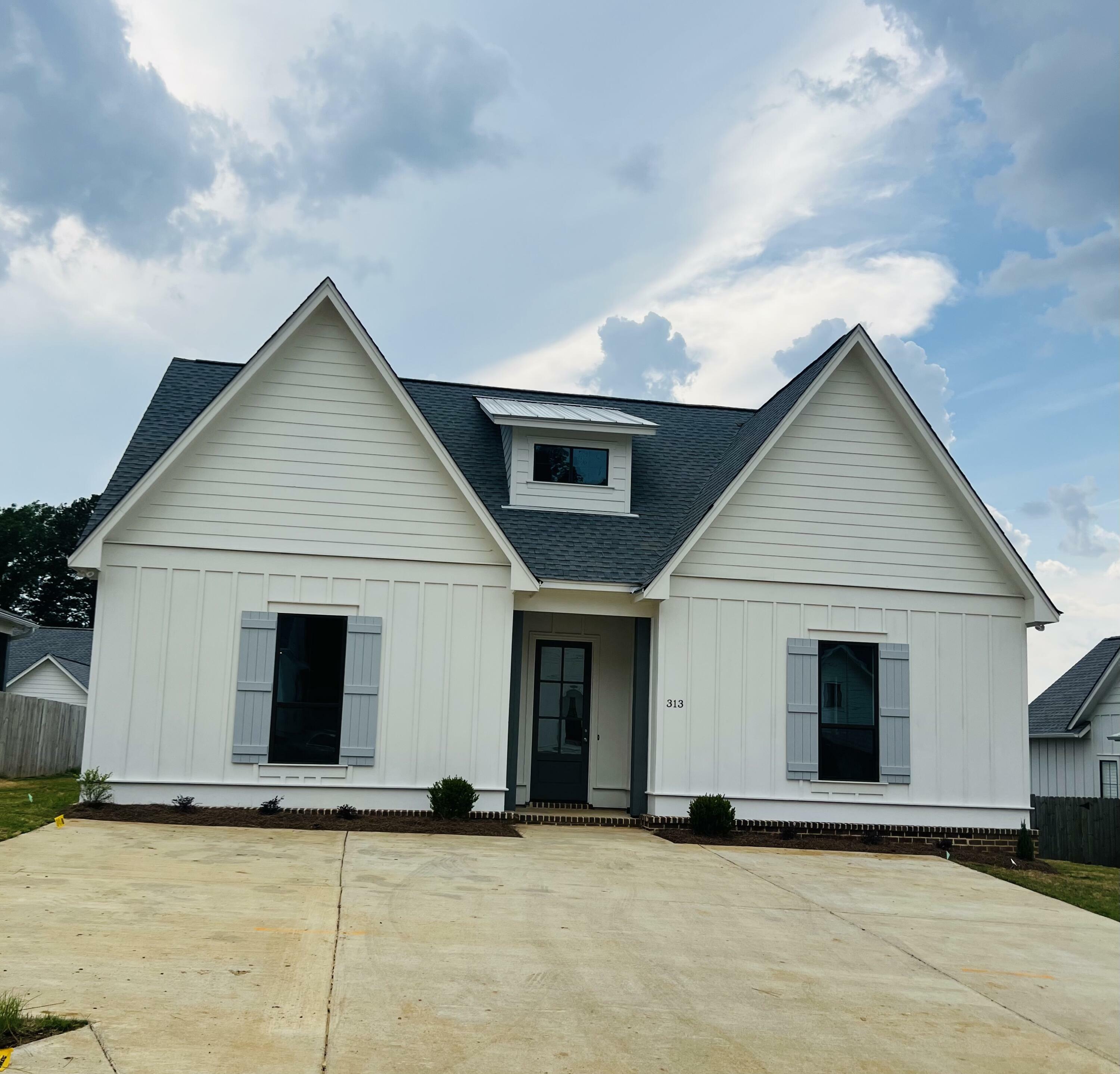 Property Photo:  313 Bent Brook Ridge St  MS 39759 