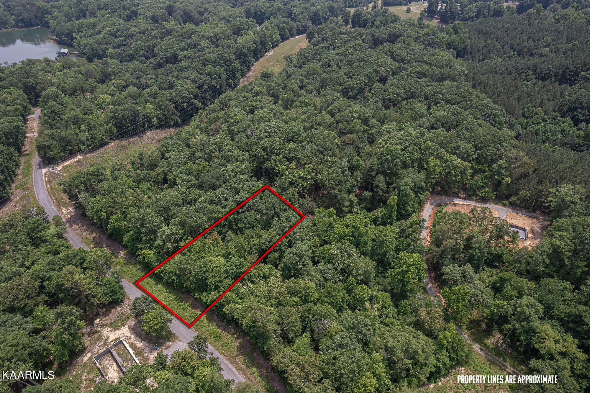 Property Photo: 307 Chestnut Drive TN 37381