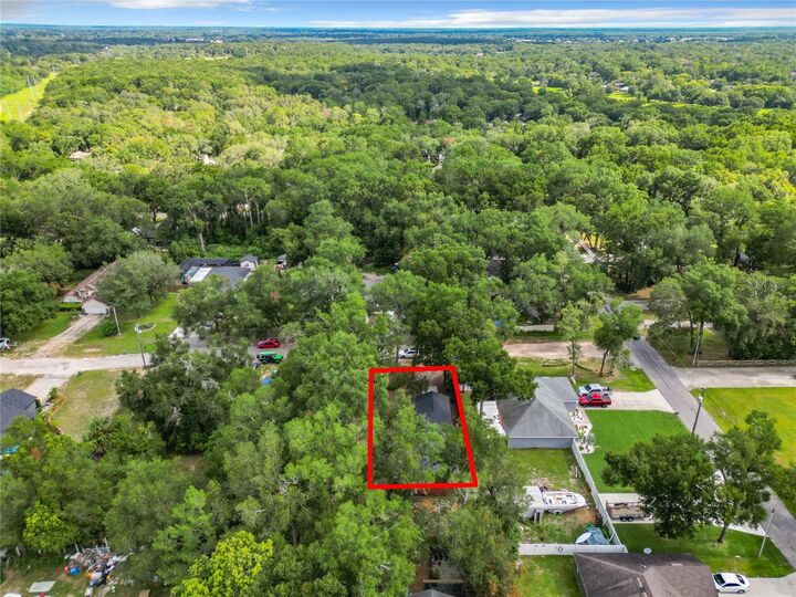 Property Photo:  25130 Ensley Road  FL 32776 