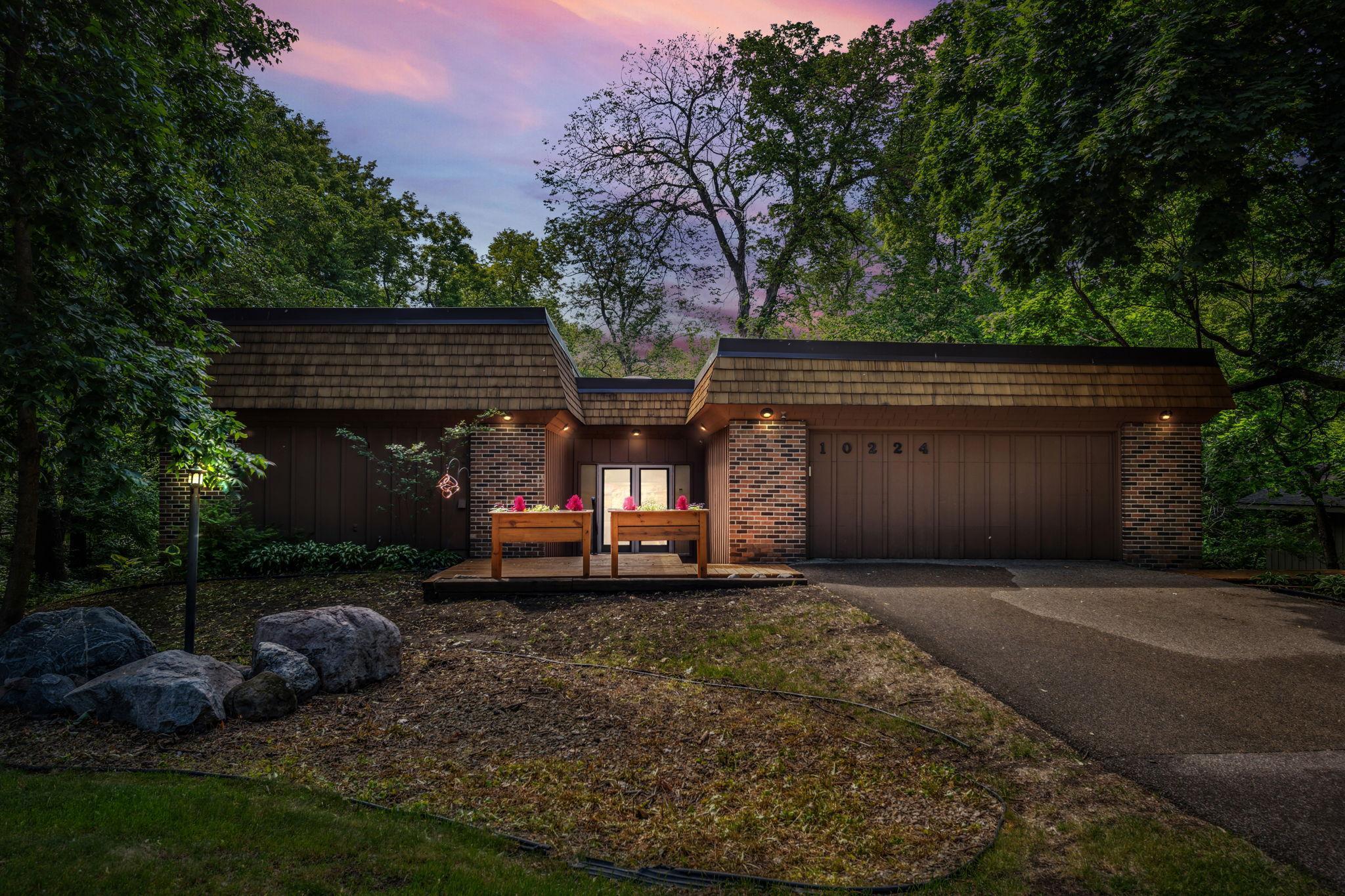 10224 Wildwood Road  Bloomington MN 55437 photo
