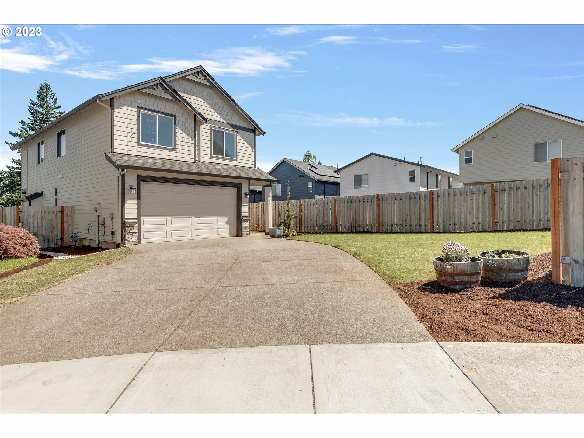 Property Photo: 2736 SE Acacia Pl OR 97080
