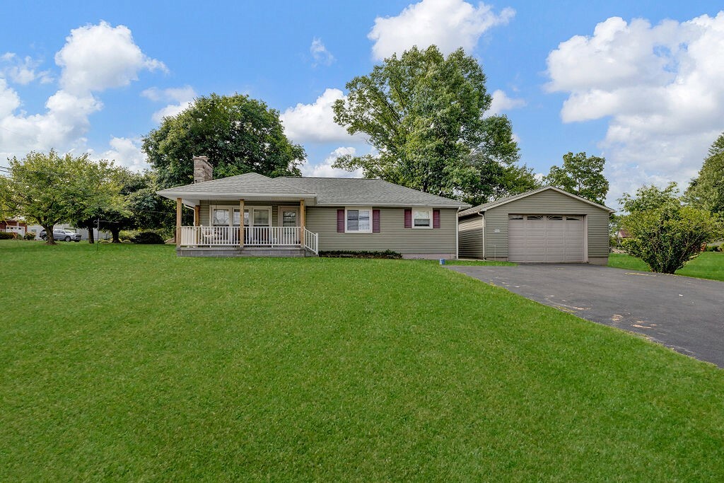 Property Photo:  503 Blackhawk Rd  PA 15010 