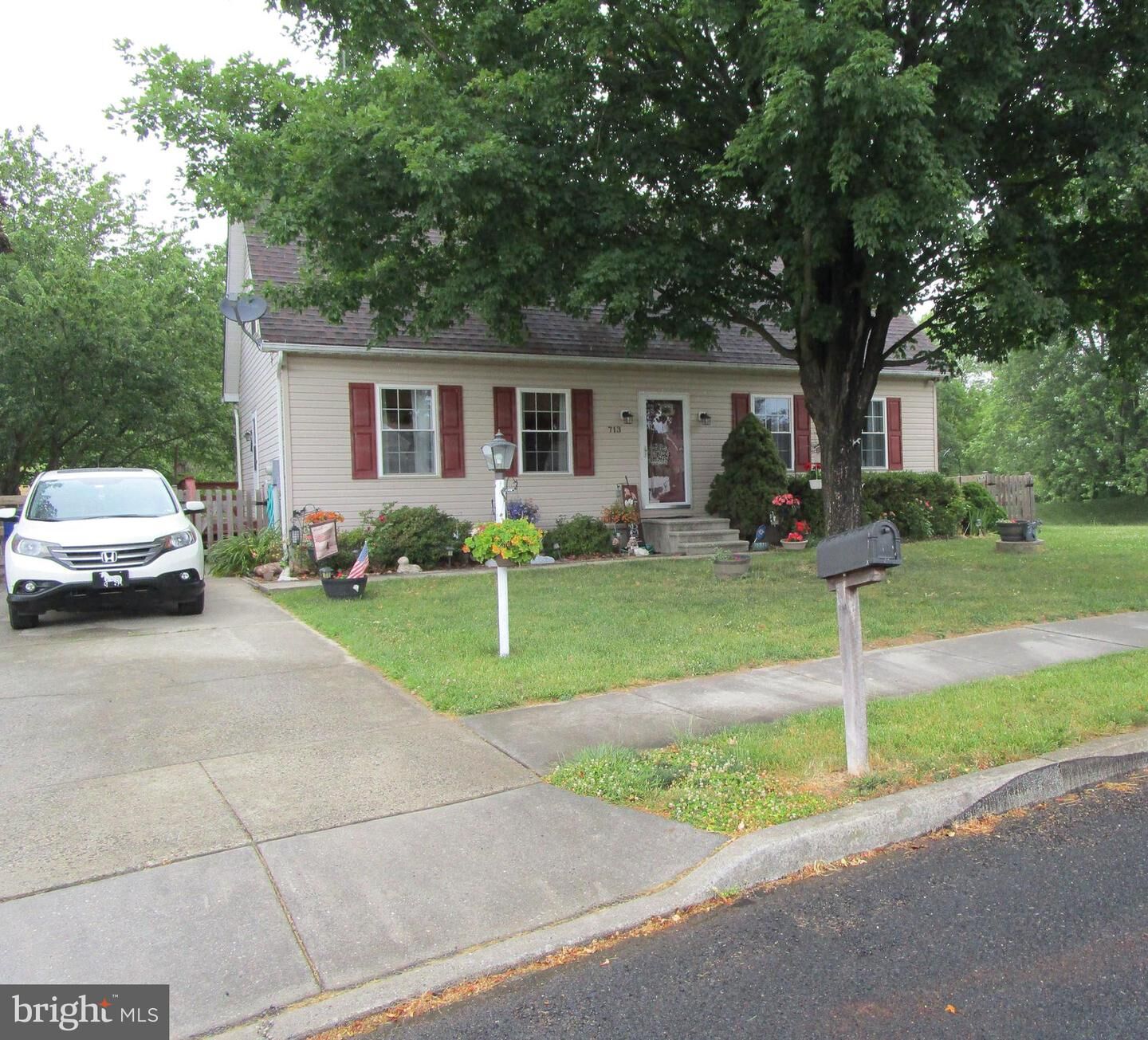 Property Photo: 713 W Myrtle Street PA 17340