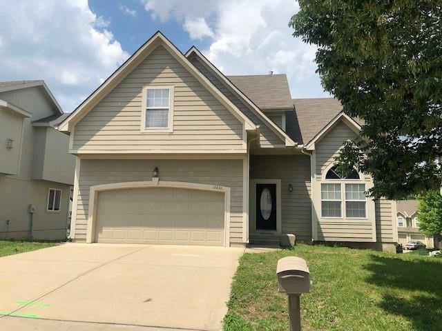 12632 Fountain Lake Circle  Grandview MO 64030 photo
