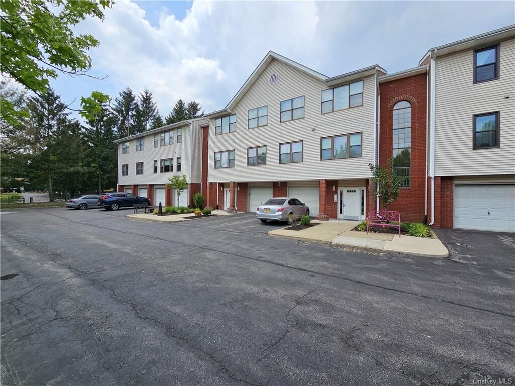 Property Photo:  156 Deer Ct Drive  NY 10940 