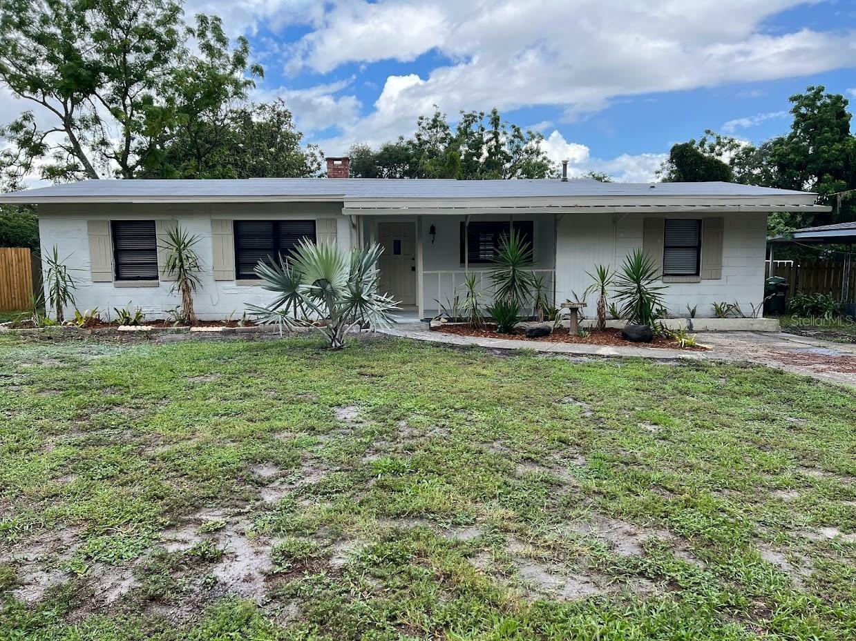 Property Photo:  909 Oak Drive  FL 34748 