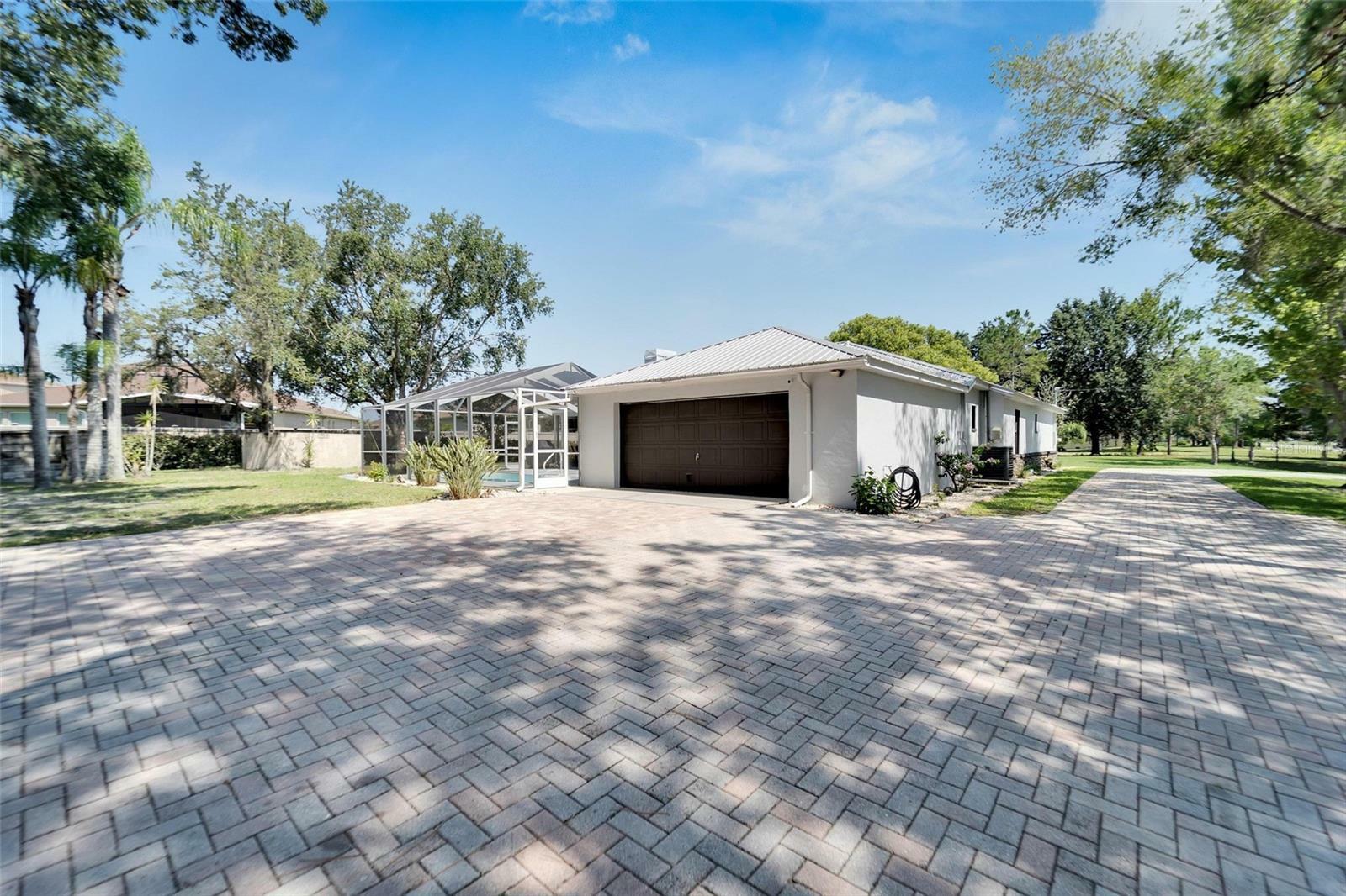 Property Photo:  3343 Foxwood Boulevard  FL 33543 