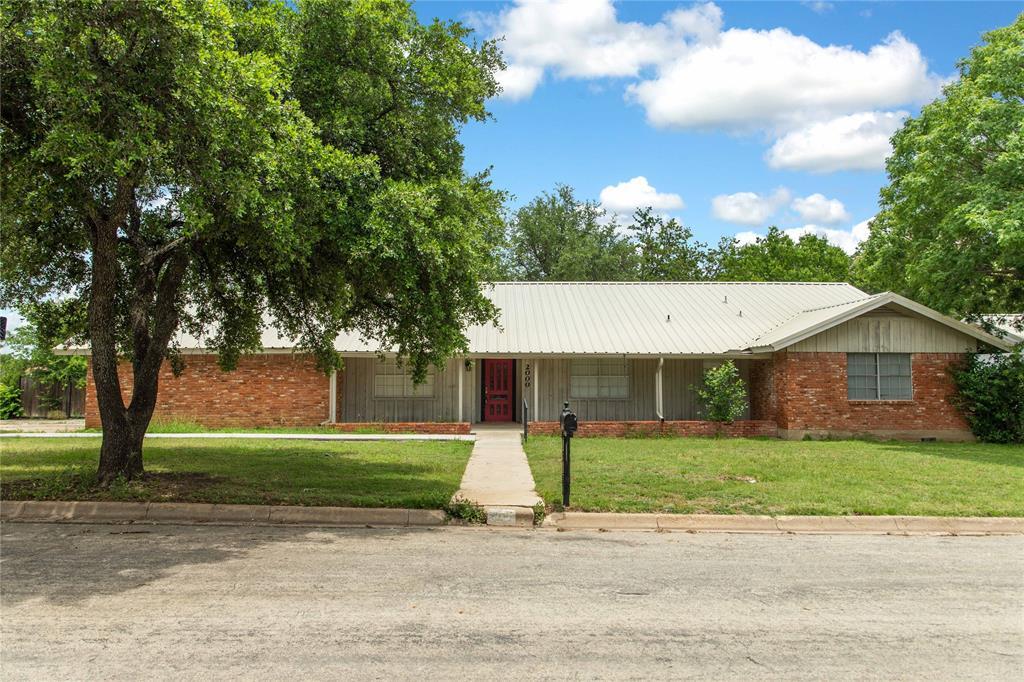 Property Photo: 2000 7th Street TX 76801