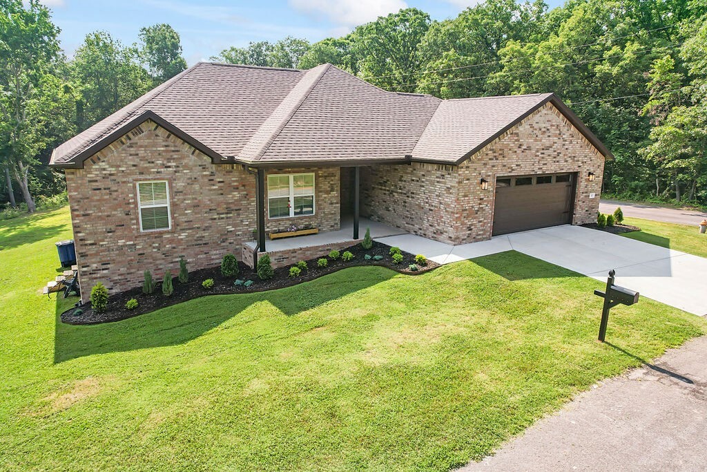 Property Photo: 2 Hastings Lane AR 72714